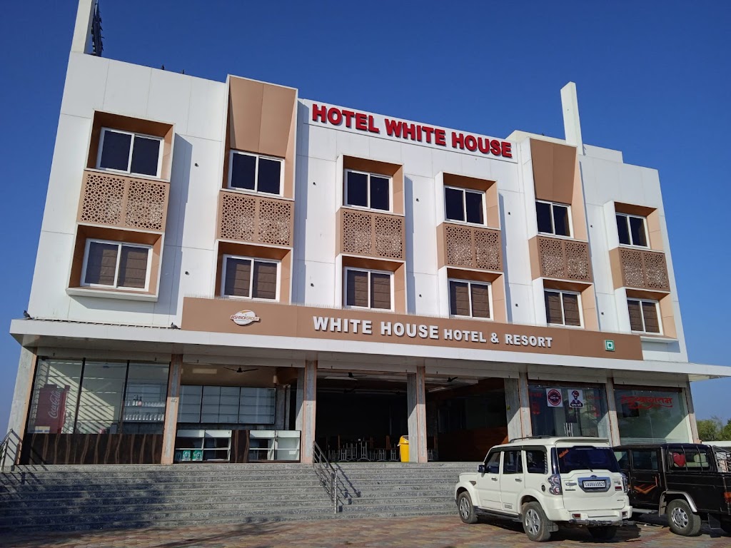 White House Hotel Resort