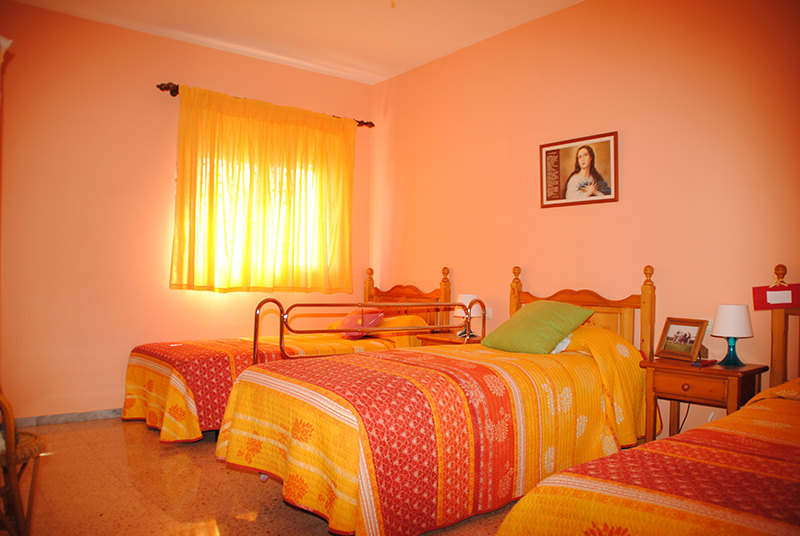 Centro de dia y Residencia de Mayores El Jardin del Abuelo — Habitaciones