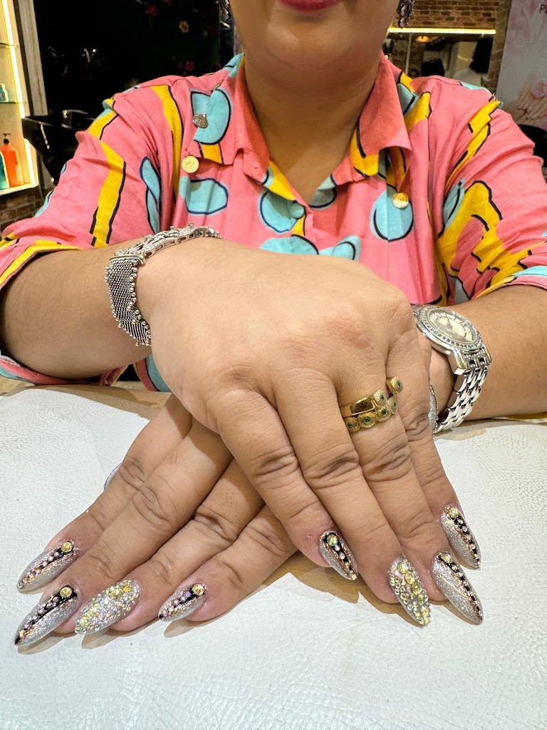 Cb Salon Carezza Beauty