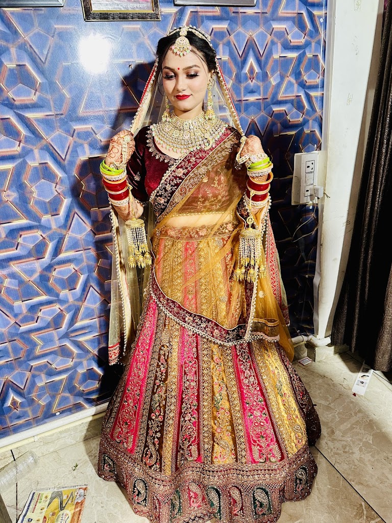 Luxury Ladies Extension Salon