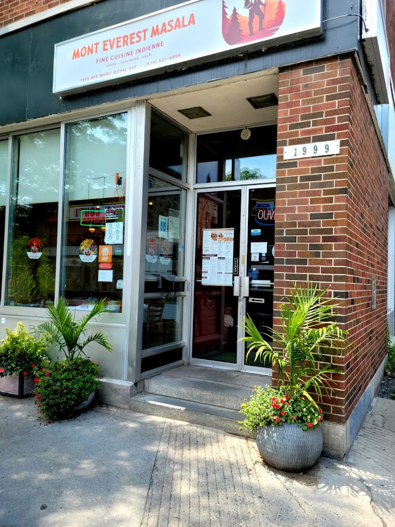 Mont Everest Masala - Indian Restaurant in Montreal (Mont-Royal Ave E) in Montreal