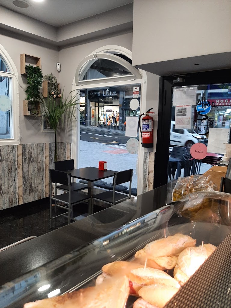 Bar Zirkilu — Ambiente