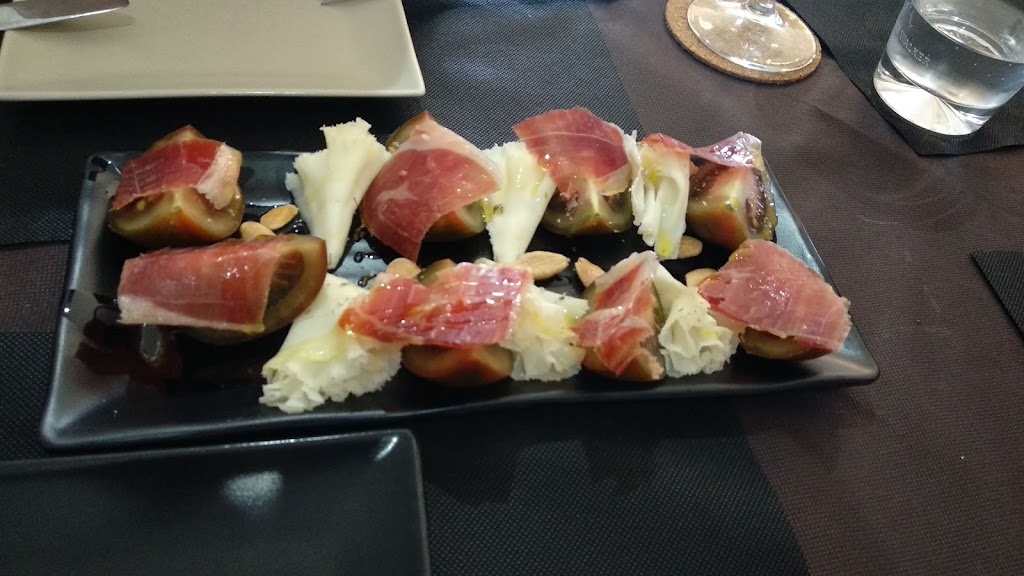 La Media Luna — Prosciutto