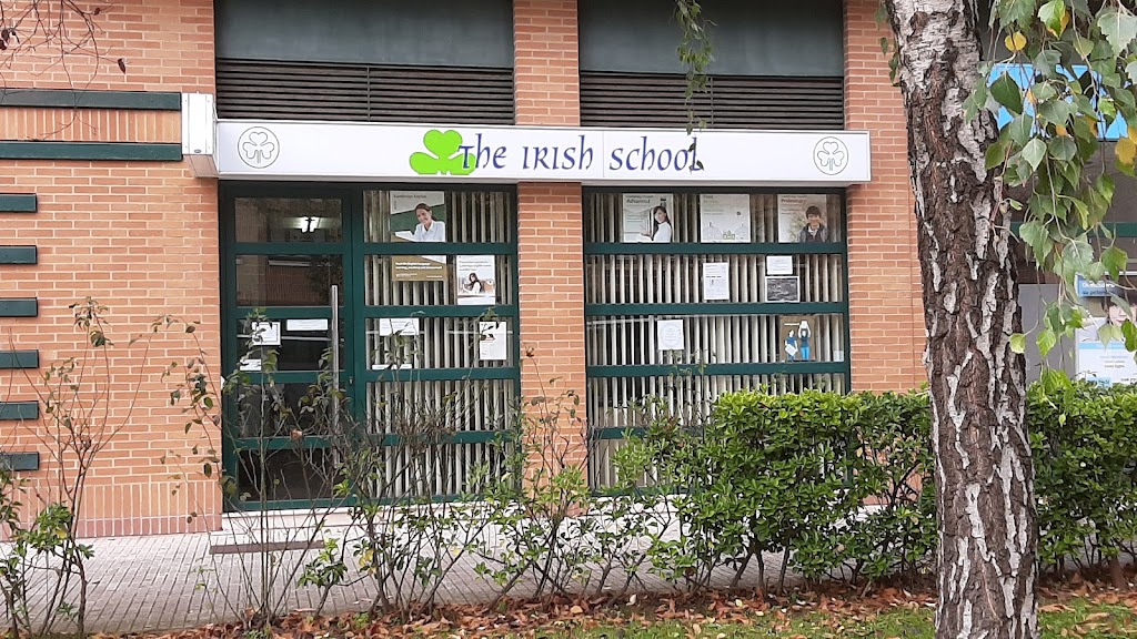 Irish School Viesques