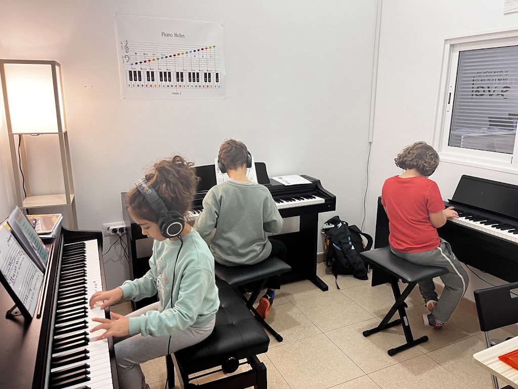 Escuela de musica y baile VIVACE