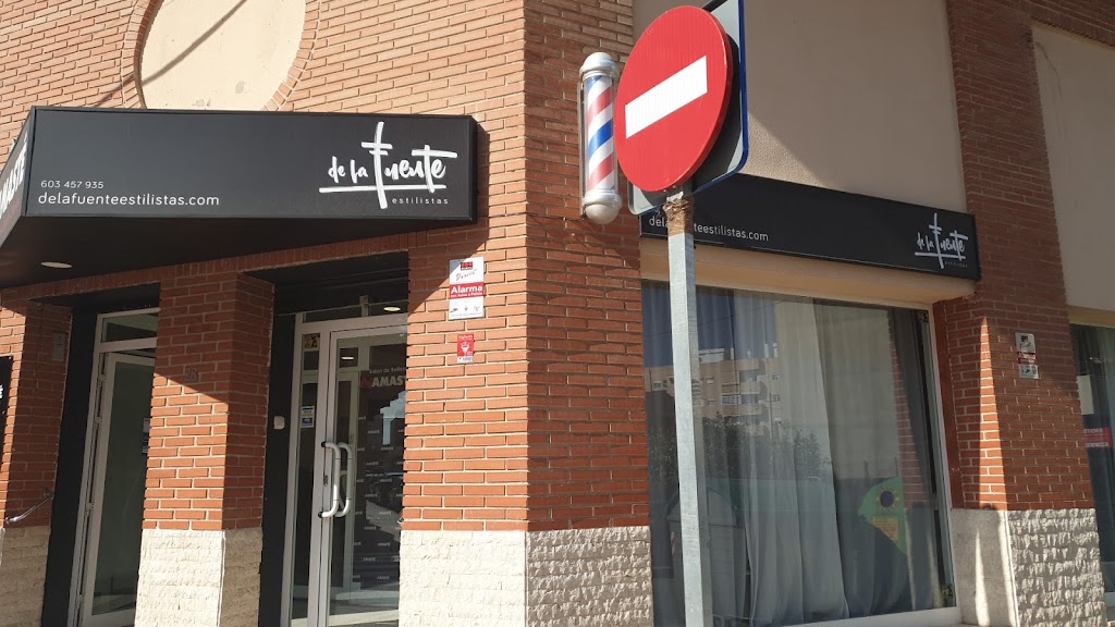 Peluqueria De la fuente estilistas — Exterior