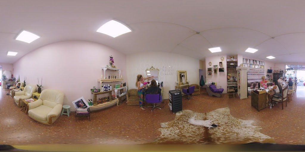 Glitz Beauty Salon — Street View y 360deg