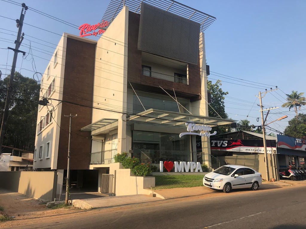 Raj Riveria Hotel