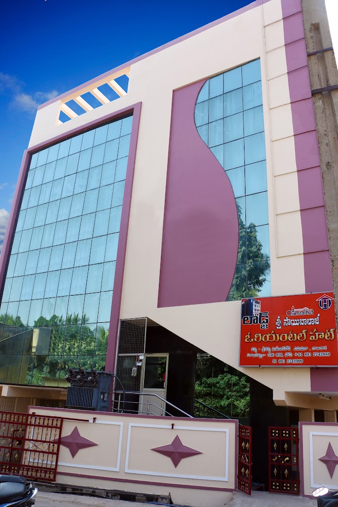 Oriental Hut Hotel