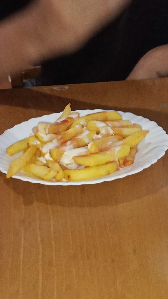 Hot Kebab Vilalba — Comida y bebida