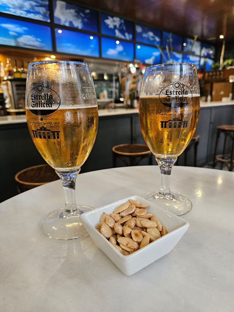 Bar Jarique — Comida y bebida