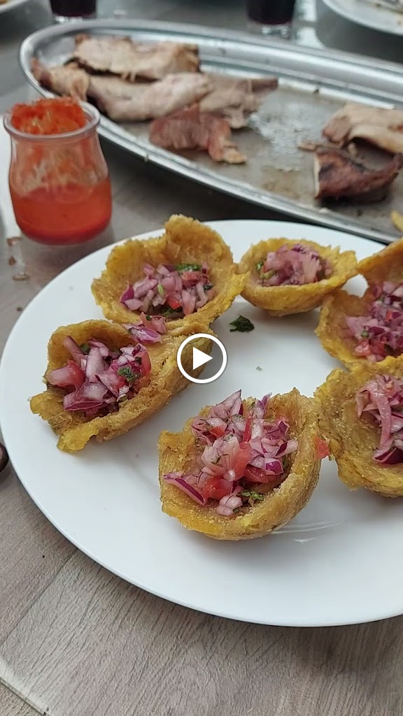 Guachinche El Cubano — Videos