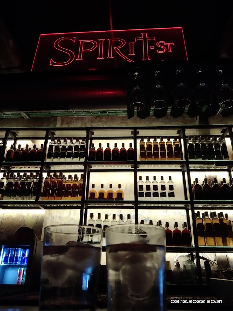 Bar Spirit Street — Ambiente