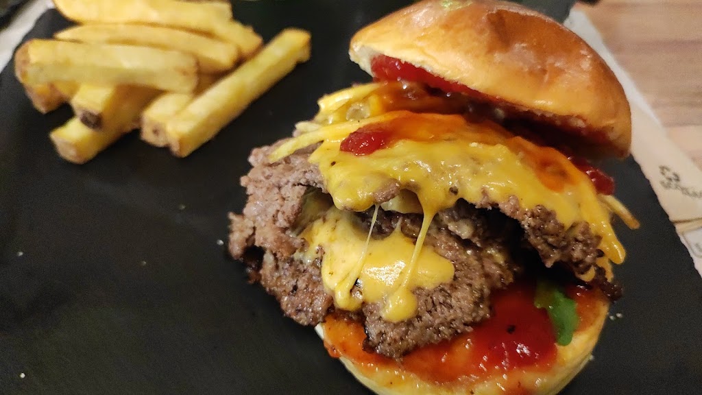 Mr Mamut Burger — Hamburguesa