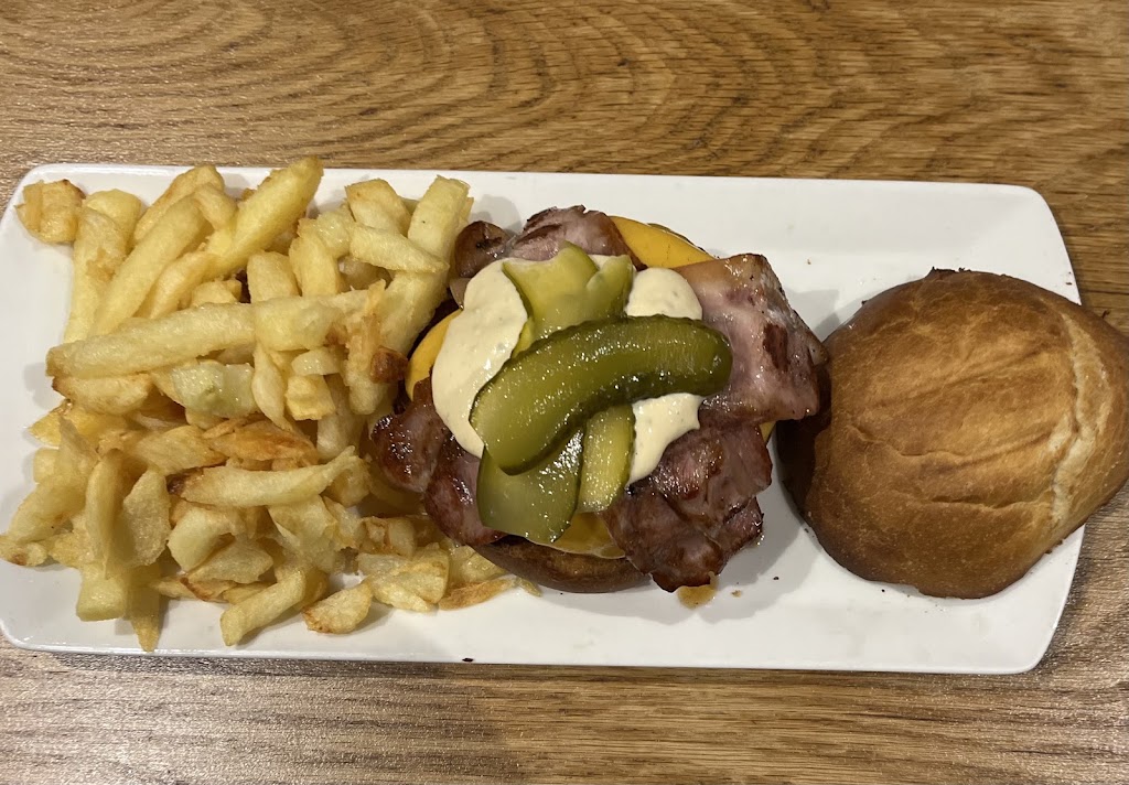 Bidebide Bar/Restaurante — Comida y bebida