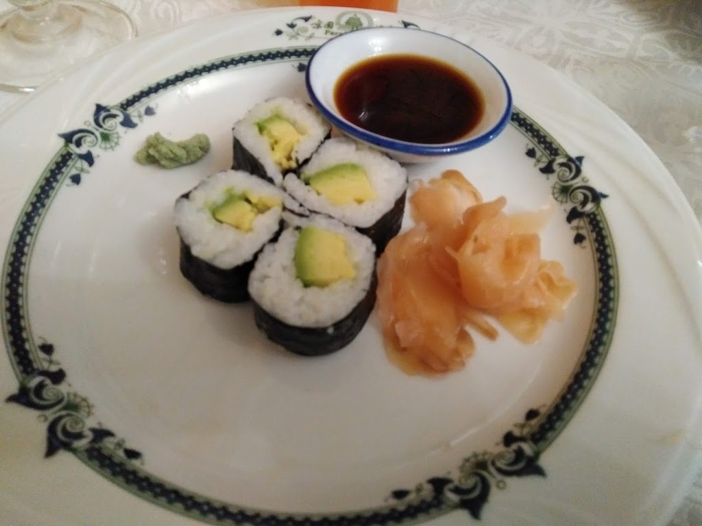 Restaurante Paraiso Chino — Comida y bebida