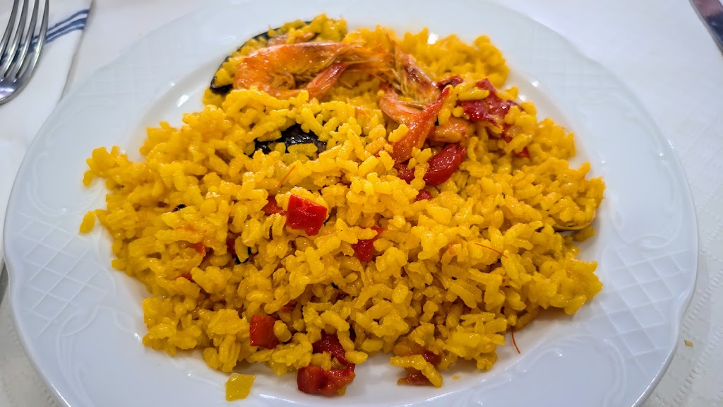 Restaurante La Marina — Comida y bebida