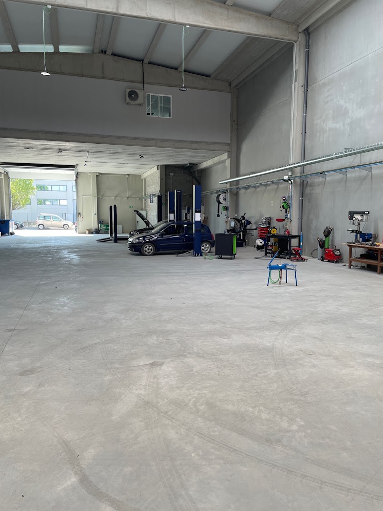 Red Projects Garage — Del propietario