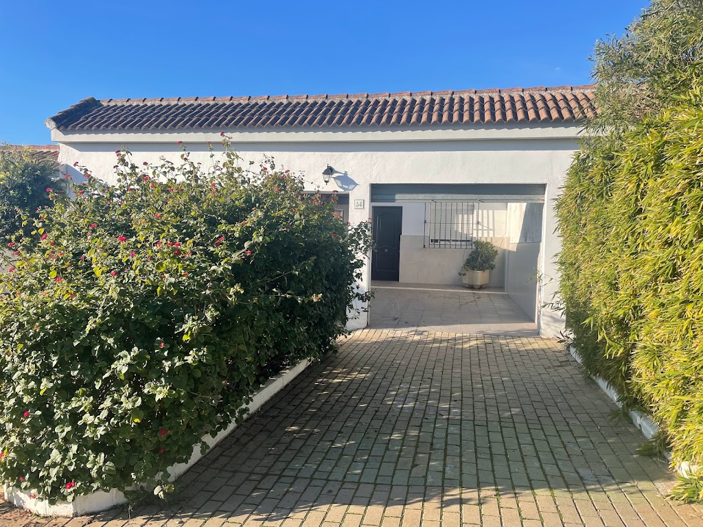 Hostal Nueva Andalucia — Exterior