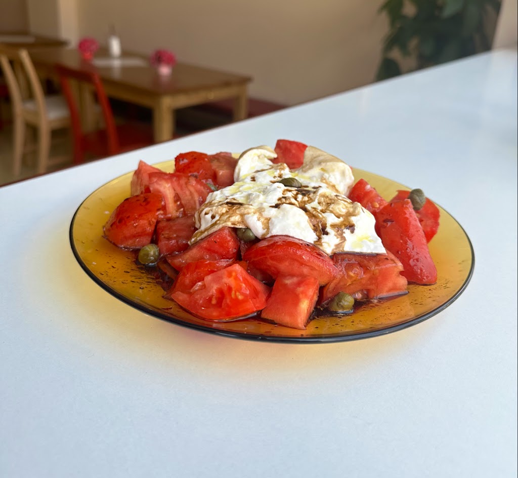 Shifumi Cafe — Comida y bebida