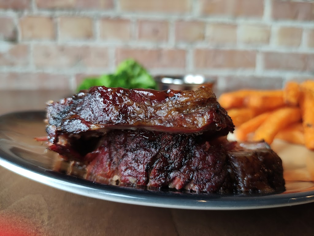  Two20 Taphouse & Grill