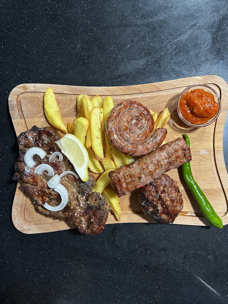 VARNA BAR — Comida y bebida