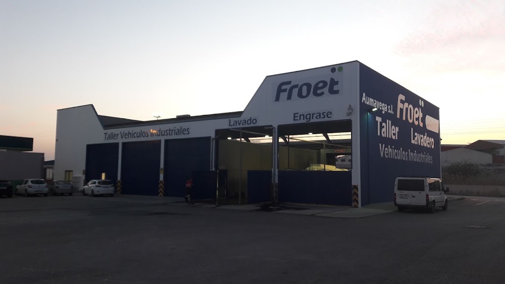 Taller y Lavadero Aumasa Froet para vehiculos industriales — Exterior
