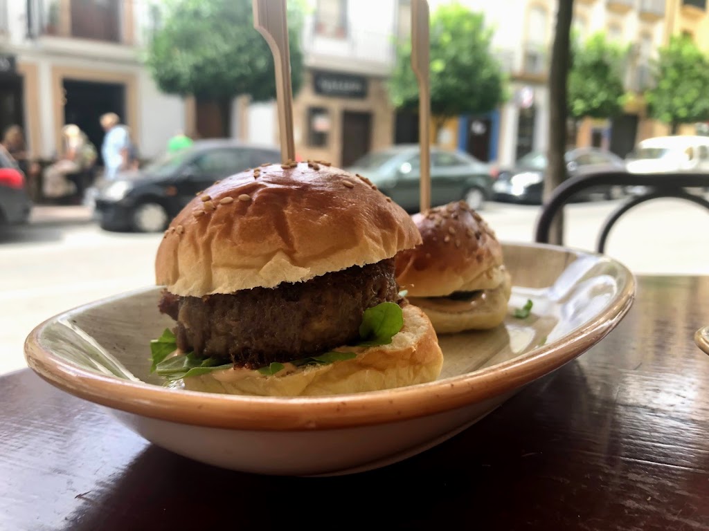 Restaurante Casa Mateos — Comida y bebida