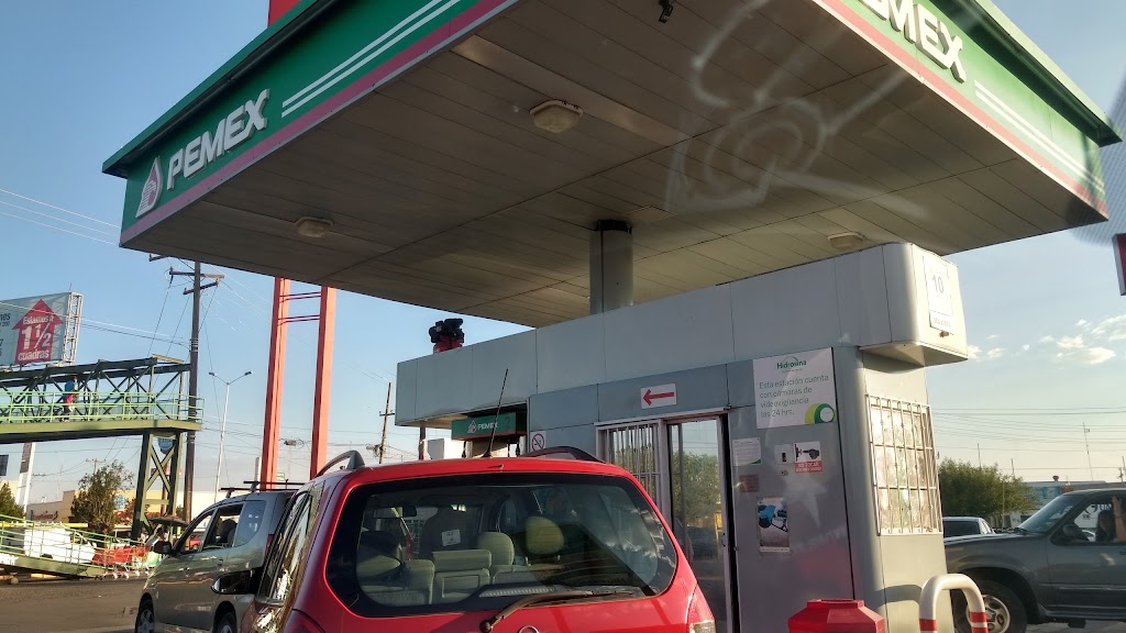 Pemex Jardines — Estacion de servicio