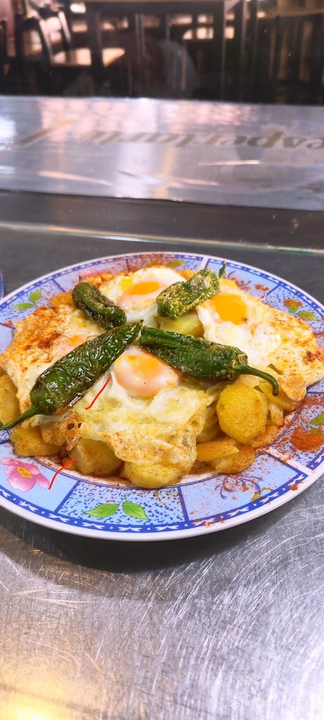 Pam's Gastrobar — Comida y bebida