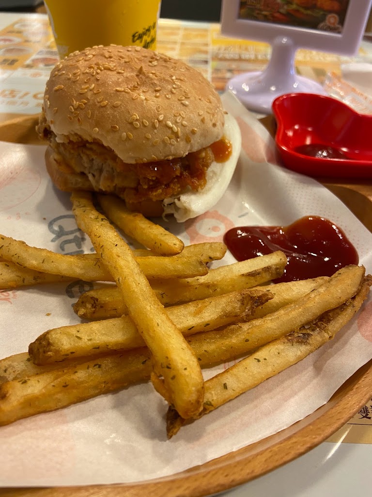 QBurger 信義松山店 的照片