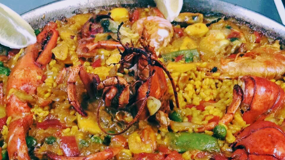 Cas Xigarro Cellar — Comida y bebida