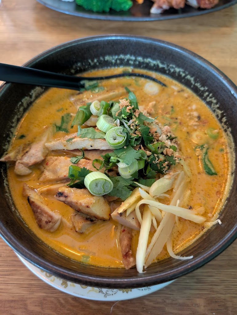 Dok Khao WOODBRIDGE