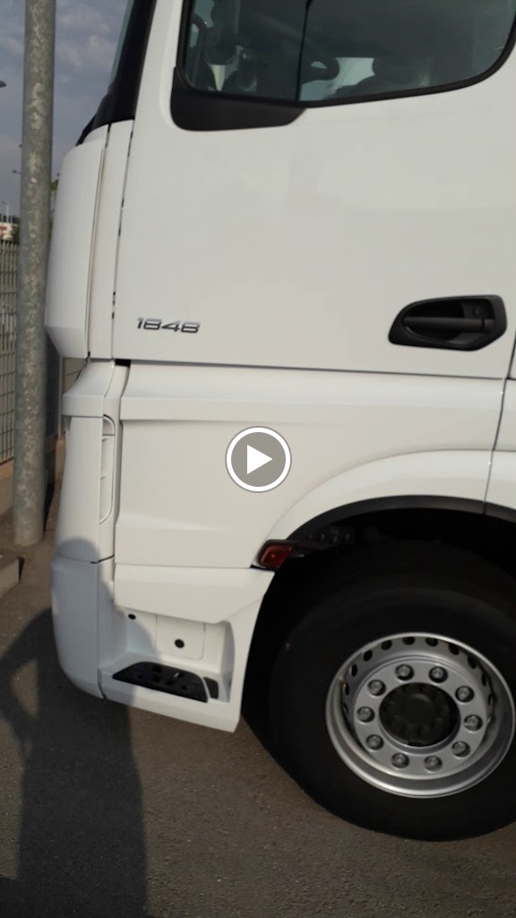 Mercedes-Benz y Fuso Comercial Dimovil - Murcia — Videos