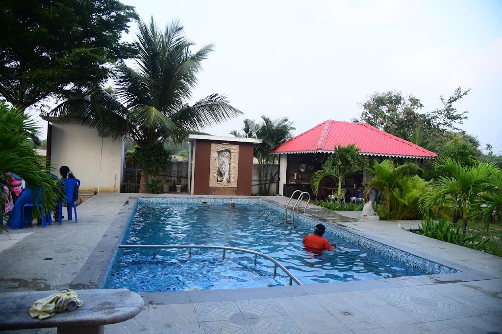 A R Farm Resort Ecr