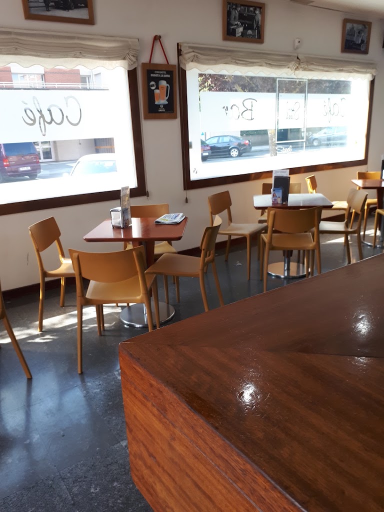 Cafe Bar "Steel" — Ambiente