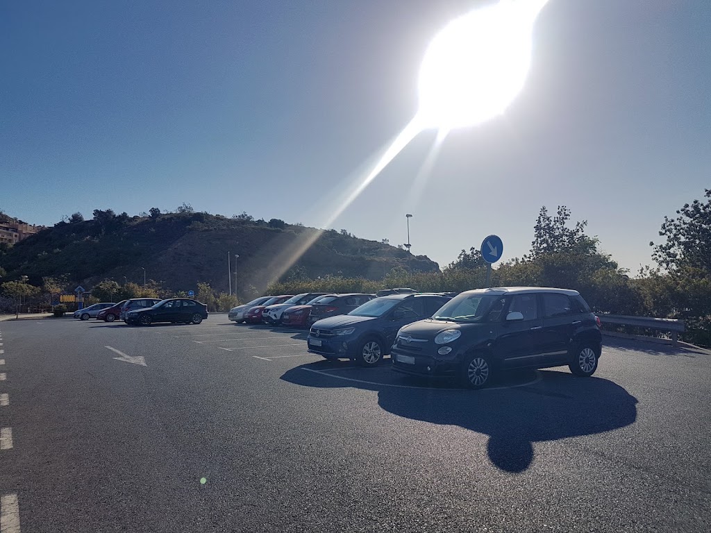 Aparcamiento Parque Victoria — Estacionamiento
