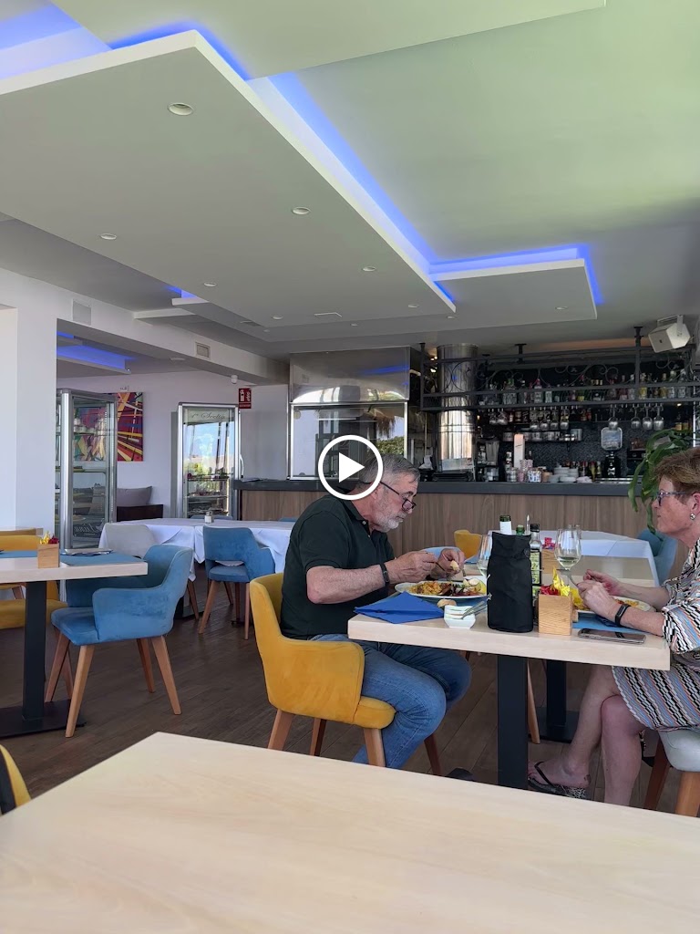 RESTAURANTE LUNA — Ambiente