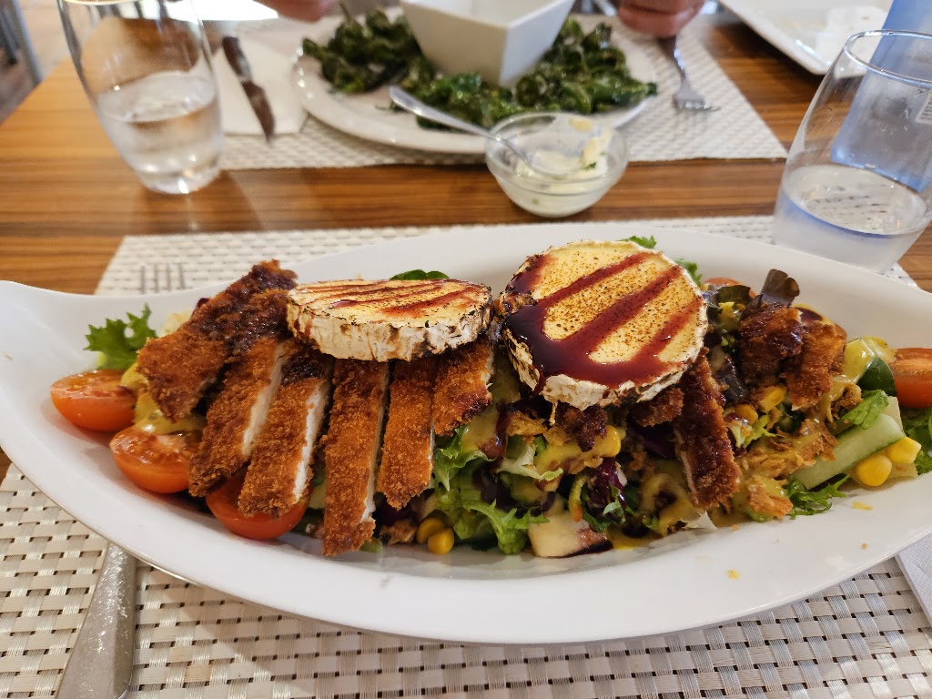 Bar SPEEDY GONZALEZ — Comida y bebida