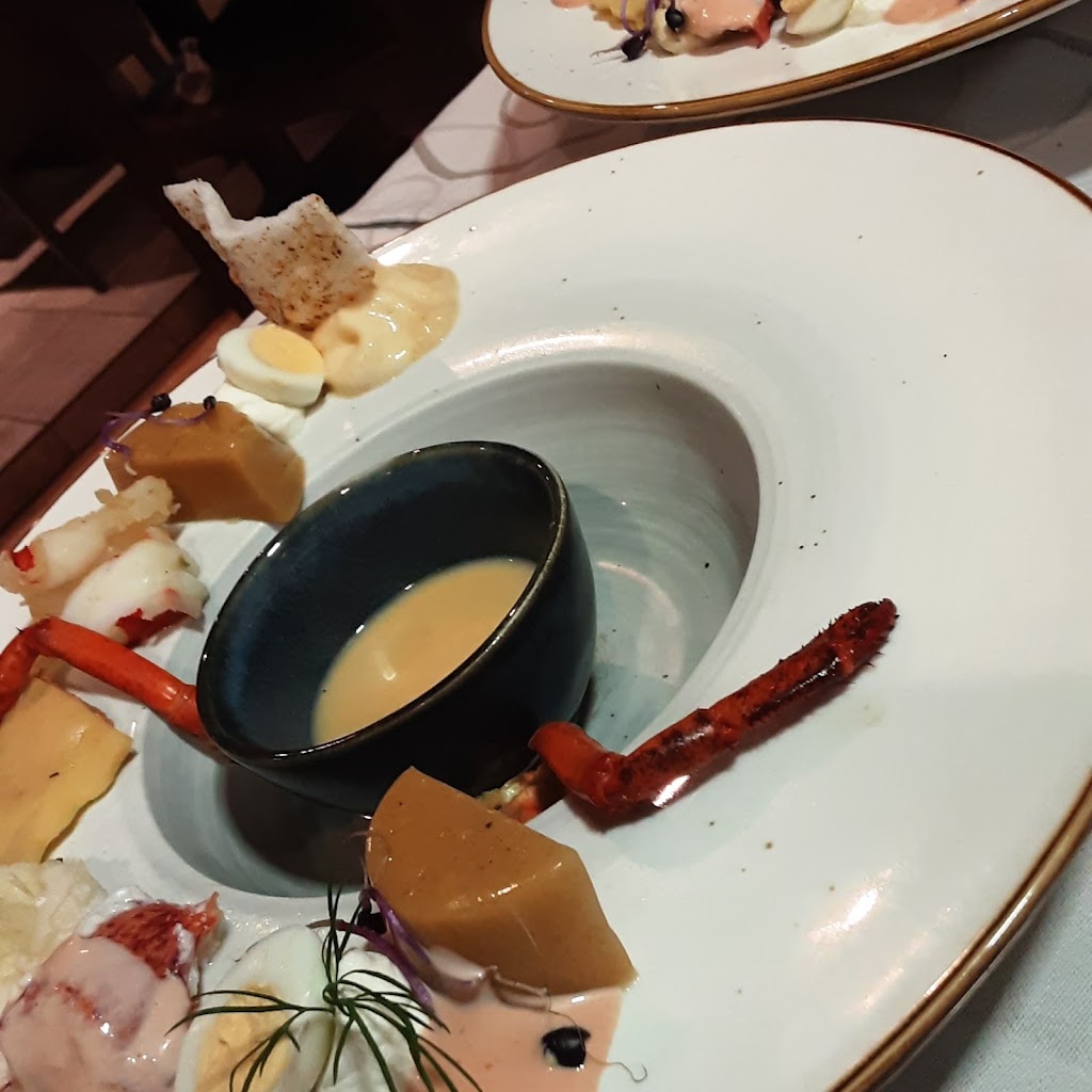 Restaurante Timonel Belchica — Comida y bebida