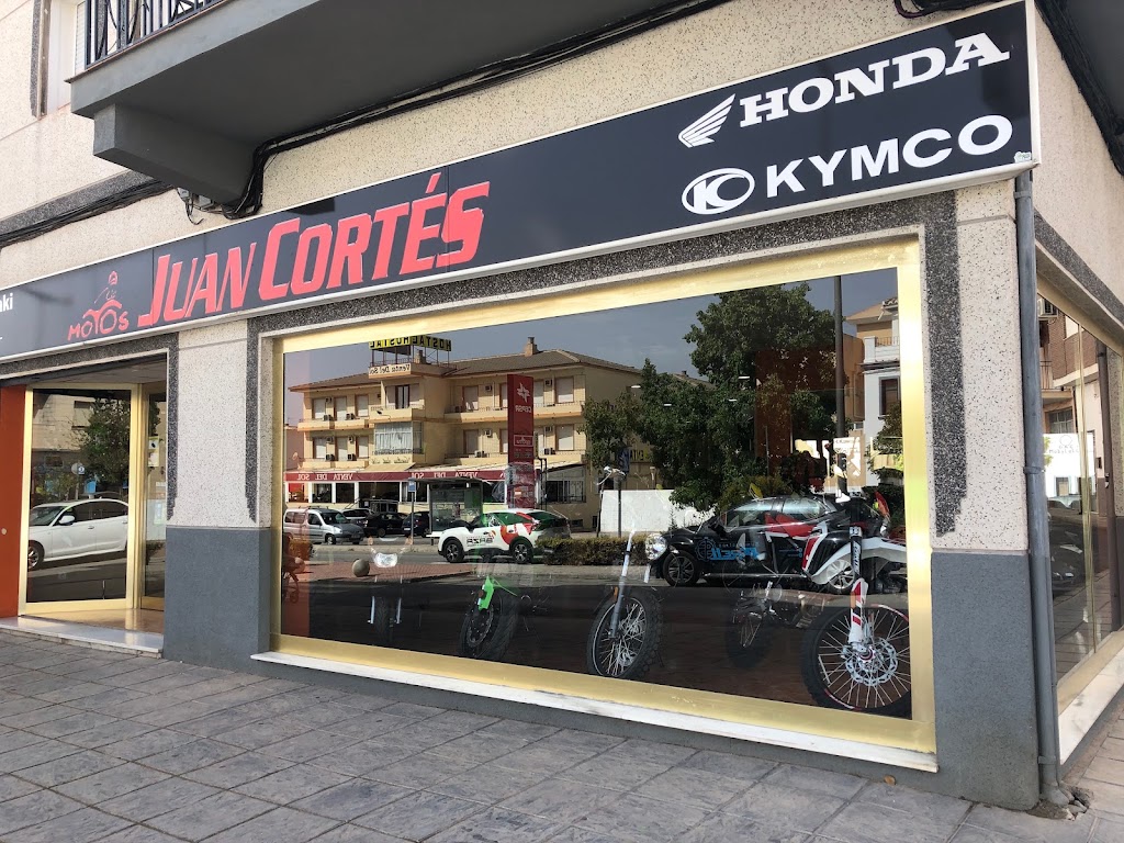 Motos Juan Cortes — Exterior