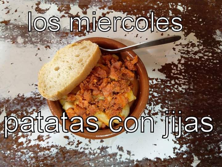 Cafe Bar La Oficina J&Puy — Comida y bebida