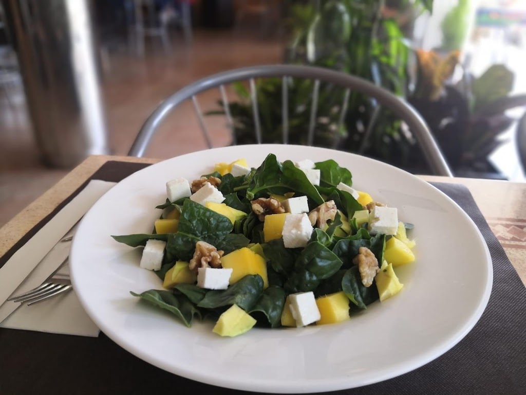 Restaurante - Cafeteria Juanito — Comida y bebida