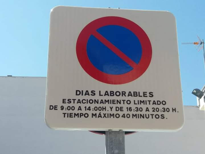 Parking carretera Villamarchante — Signo
