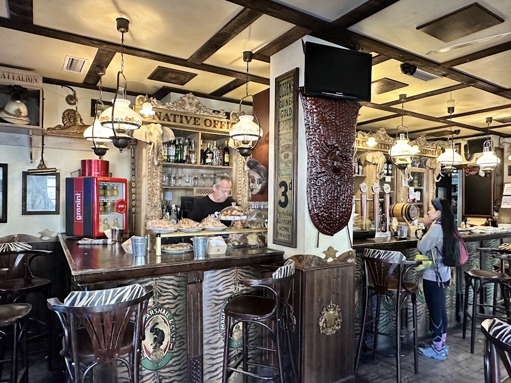 Bar Cerveceria Babu Afrika — Ambiente