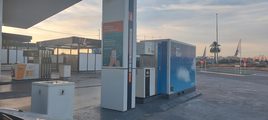 Estacion de Servicio Repsol — Surtidor de combustible