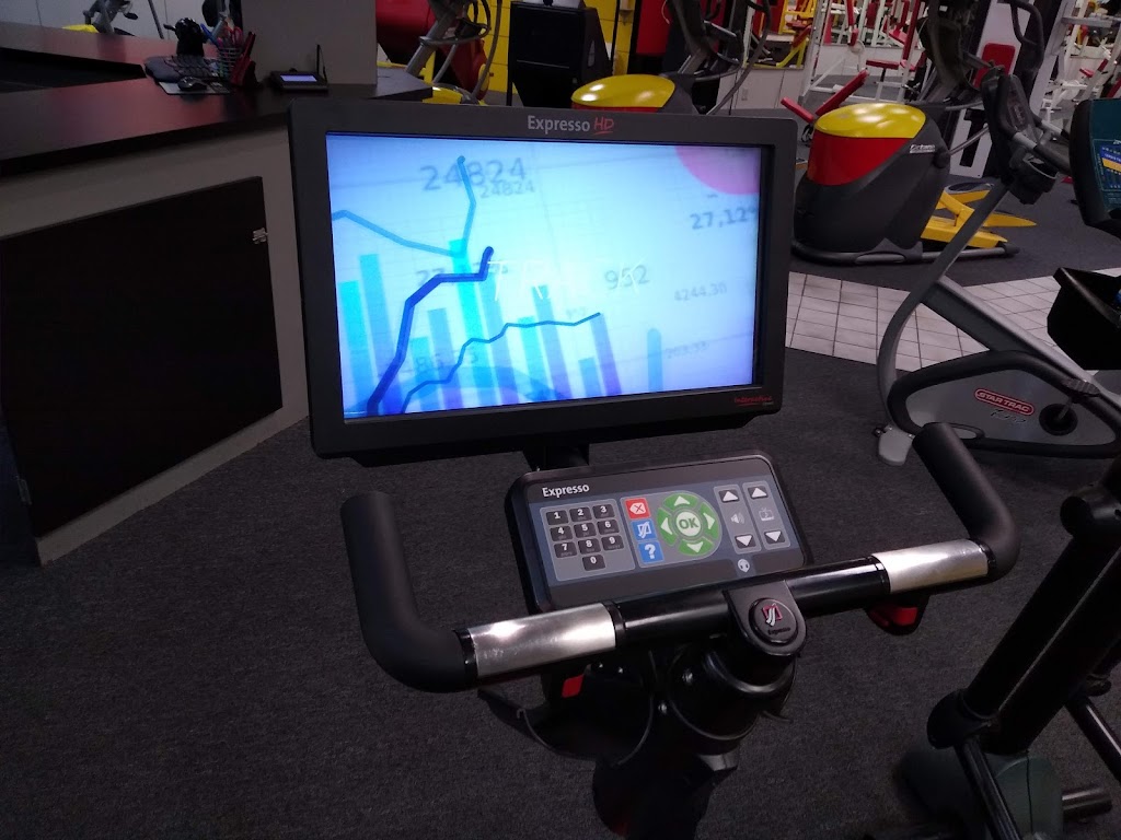  24Seven Family Fitness & Tanning Centers