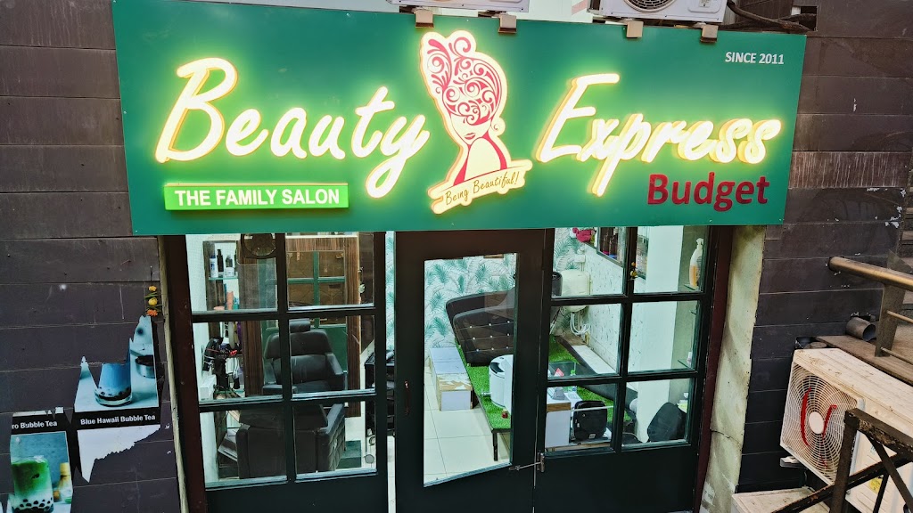 The Beauty Express Salon 56