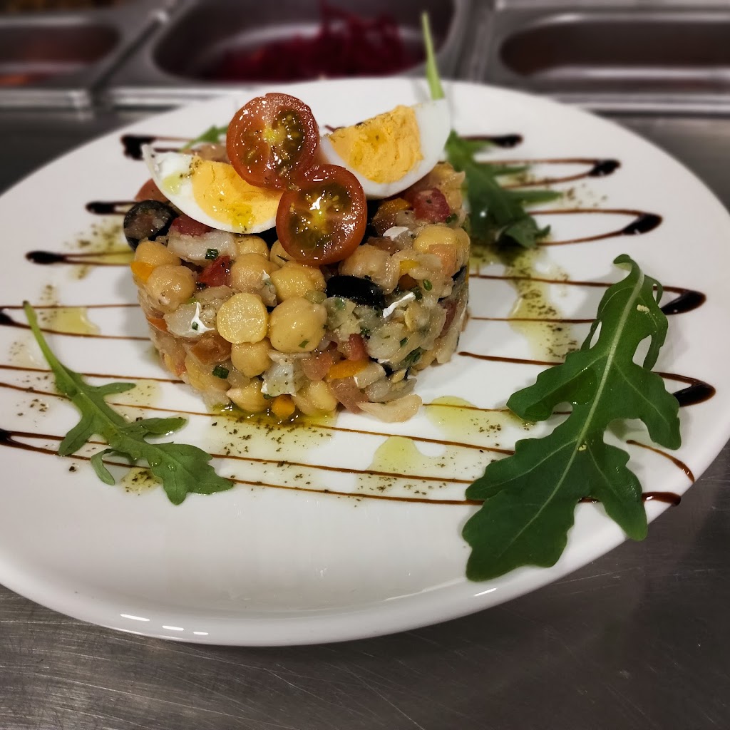 Can Ricard — Comida y bebida