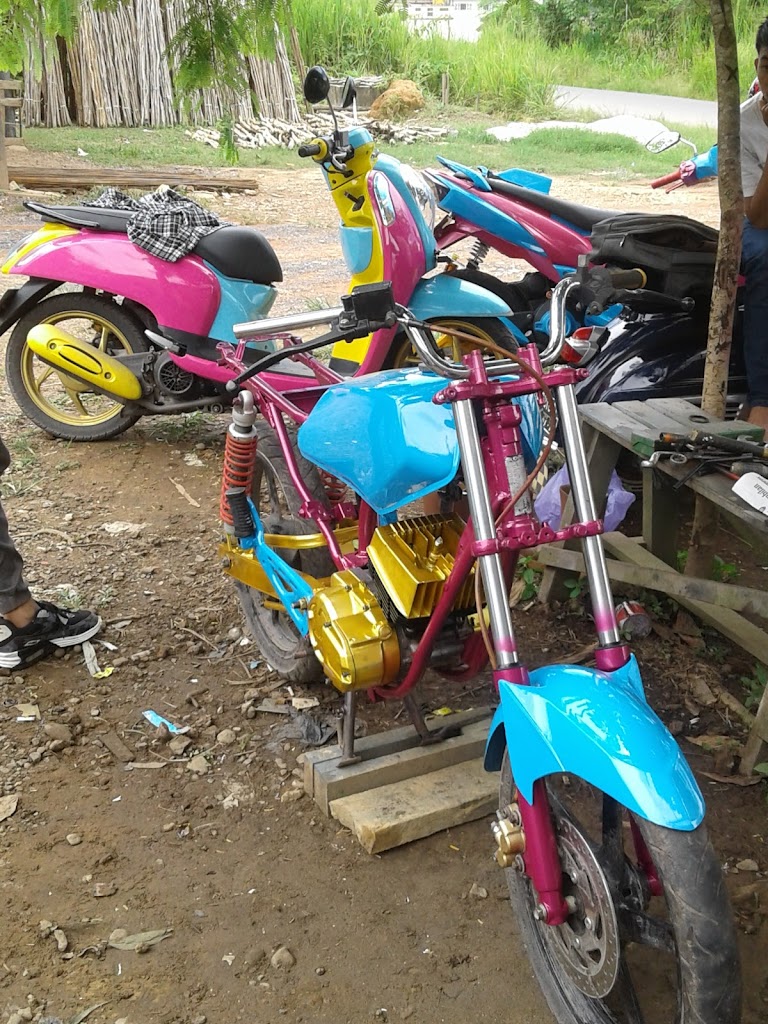BENGKEL DECO YASIN..deco motor dan mobil